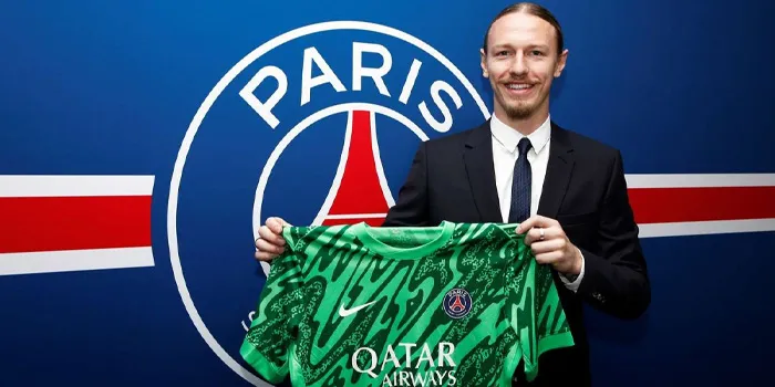 PSG Rekrut Kiper Matvey Safonov dari Rusia Perekrutan yang Menjanjikan