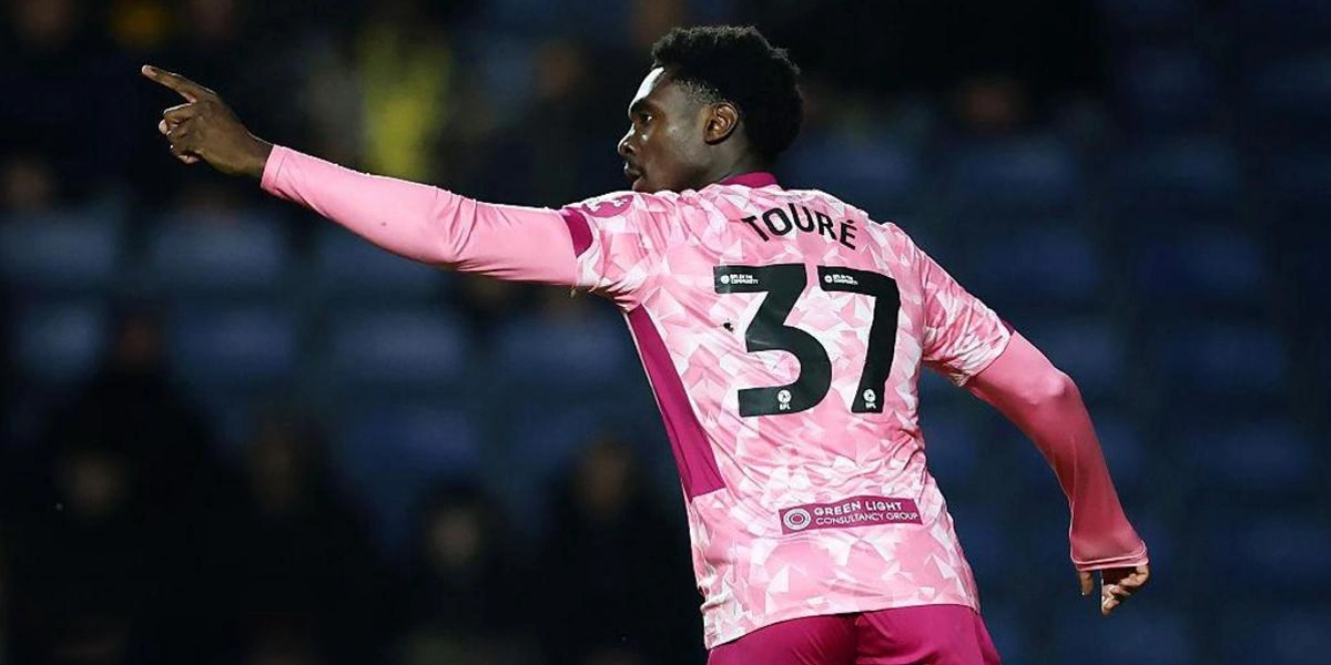 Mohamed-Toure-Bersinar-di-Norwich-Gol-Kelima-dalam-Tiga-Pertandingan